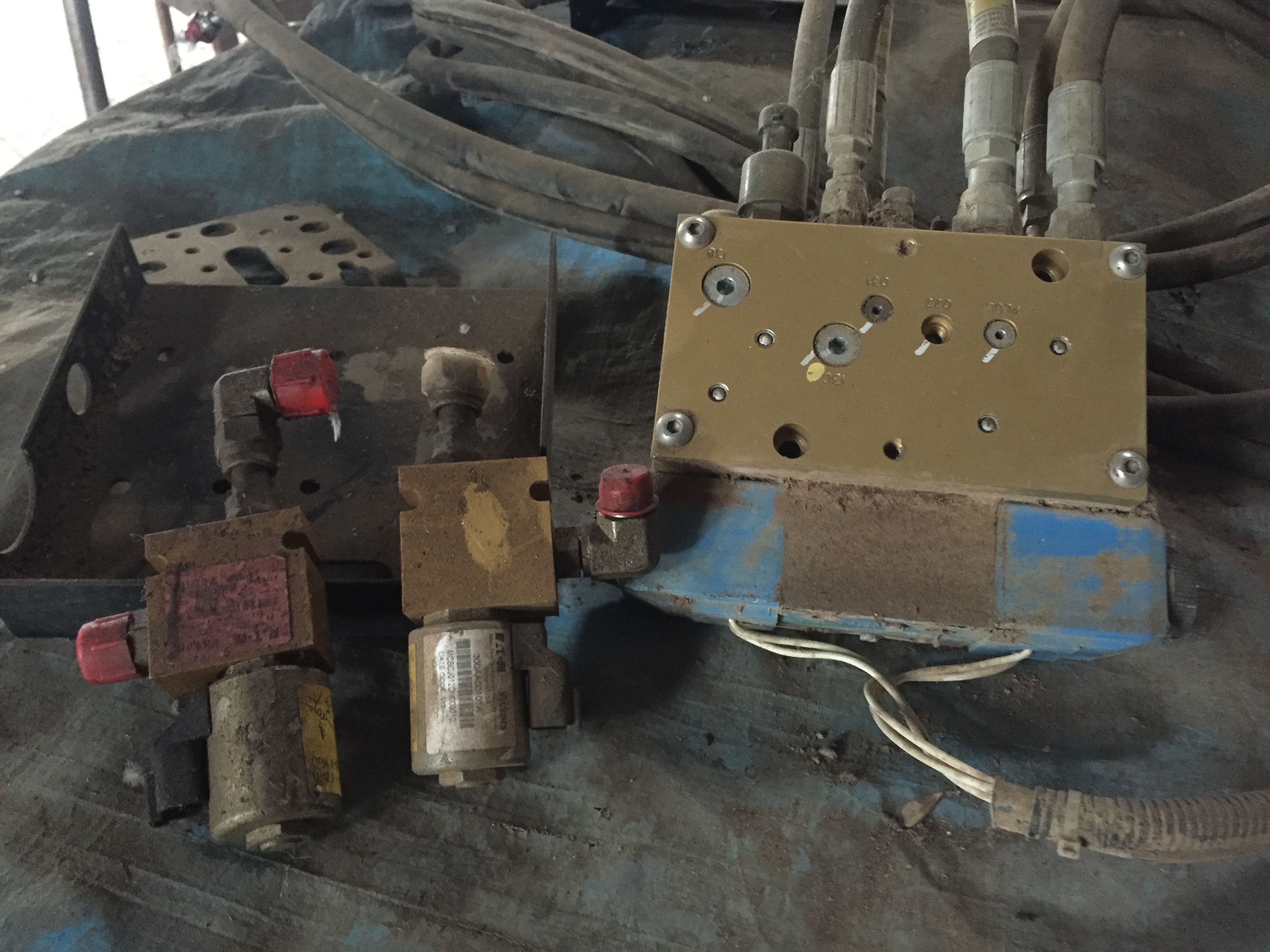 Hydralic steer valve Machinery & Equipment GPS and Auto